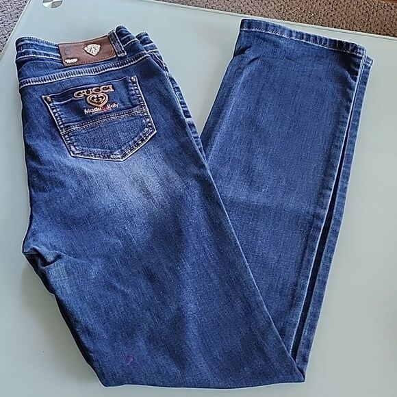 Cute Jeans  - Picture 1 of 8